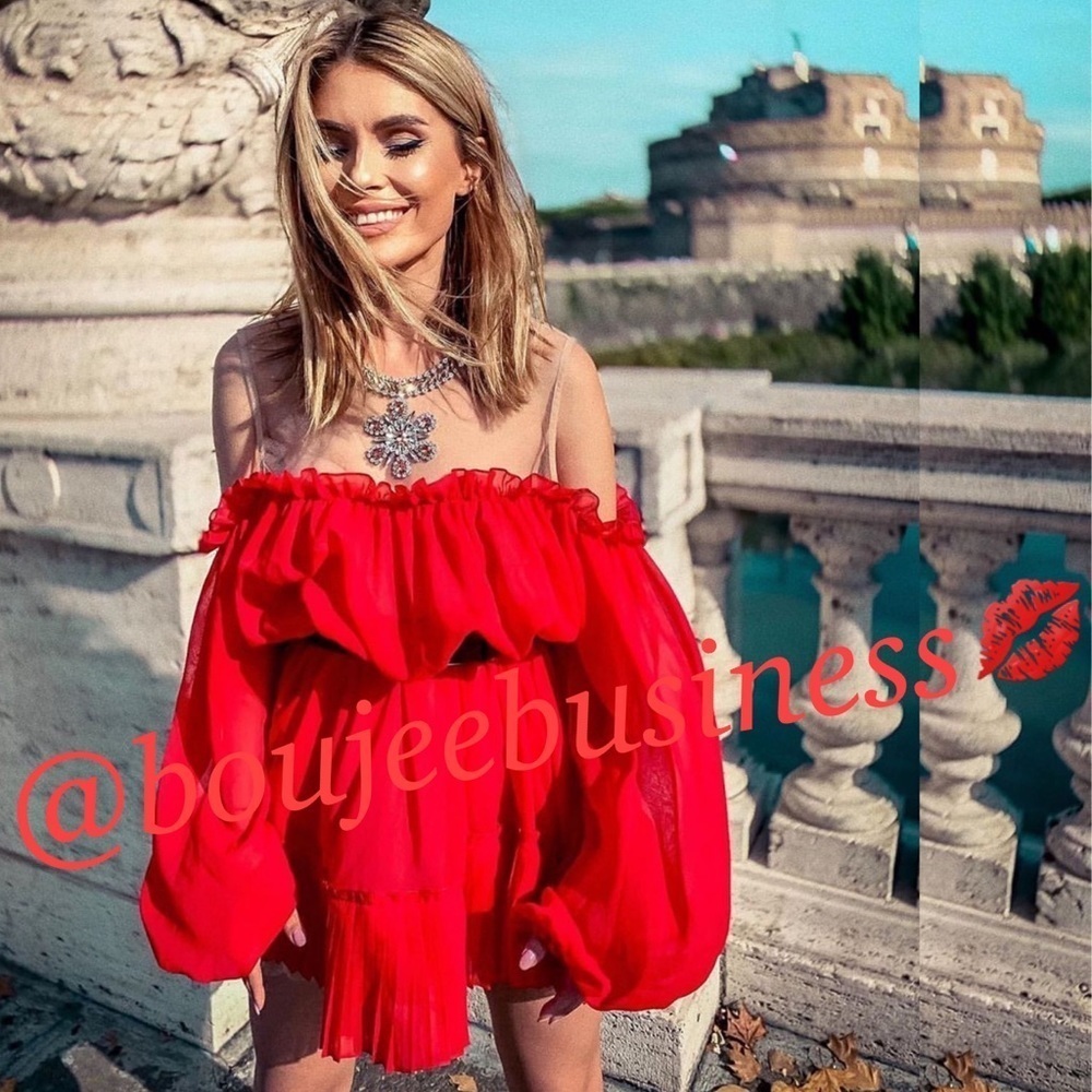 Giambattista Valli x H&M Open-Shoulder Dress